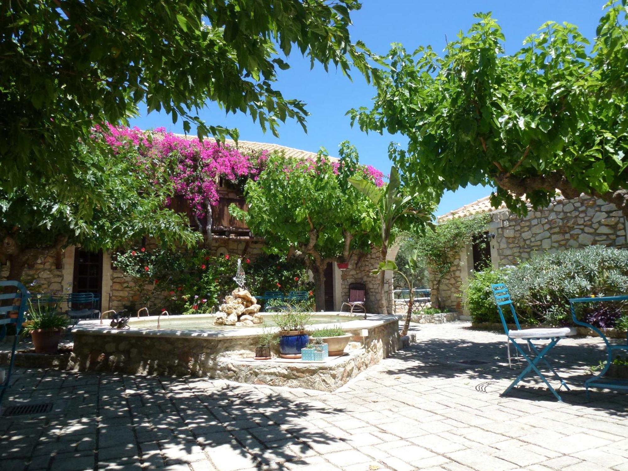 Tsivouli Accommodation Λιθακιά Εξωτερικό φωτογραφία